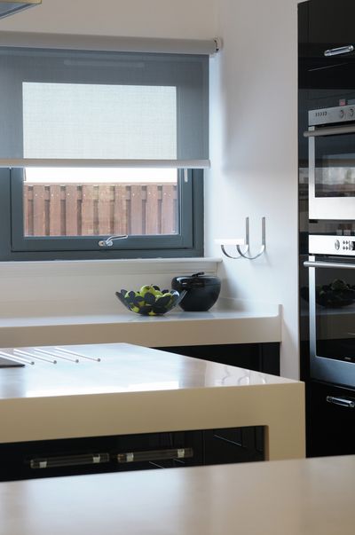 Rullgardiner, SG 4910, Room shot "Kenny Miller Home", Edinburgh, United Kingdom