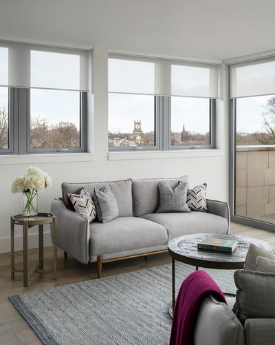 Roller Blind Systems, SG 4970, Multiscreen 1-10%, The Crescent, Edinburgh, Scotland, UK