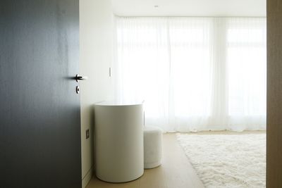 Gardinsystem, SG 6465, Someo, Centre Point Residence, London, United Kingdom