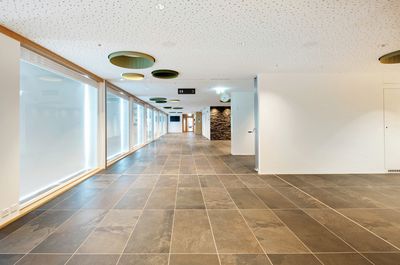 Rullgardiner, SG 4970, Aluscreen Futura 3%, Room shot "Glacier Restaurant Jungfraujoch", Switzerland