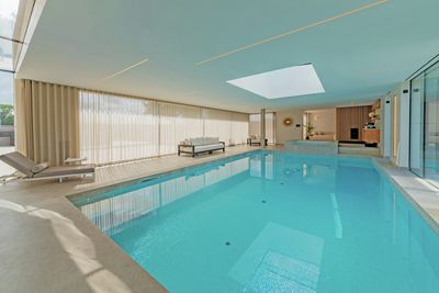 Eldragna gardinsystem, SG 5600, Polyflax, Private Spa, Kent, United Kingdom