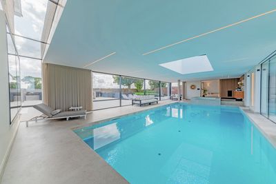 Eldragna gardinsystem, SG 5600, Polyflax, Private Spa, Kent, United Kingdom