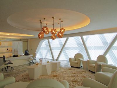 Lamellgardiner, SG 2950, Multi Visio, Room shot "Al Bidda Tower", Doha, Qatar, Vertical Waves