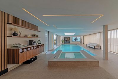 Eldragna gardinsystem, SG 5600, Polyflax, Private Spa, Kent, United Kingdom