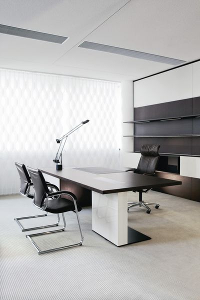 Lamellgardiner, SG 2910, Multi Visio, Room shot "Bene Office and Showroom", Vienna, Austria, Vertical Waves
