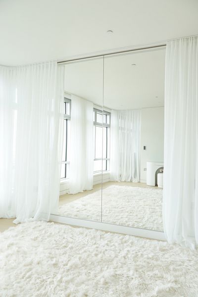 Gardinsystem, SG 6465, Someo, Centre Point Residence, London, United Kingdom