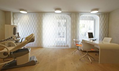 Vertical Blind Systems, SG 2960, Multi Shadow, Doctor's Office, Zug, Switzerland, Vertical Waves